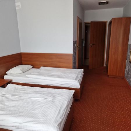 Hotel Podroznik Koszuty Eksteriør bilde