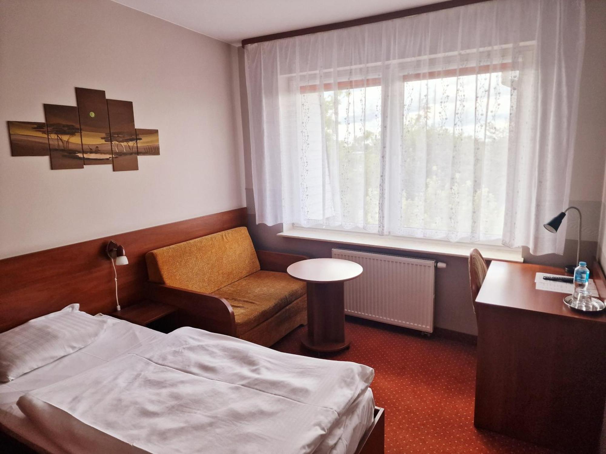 Hotel Podroznik Koszuty Eksteriør bilde